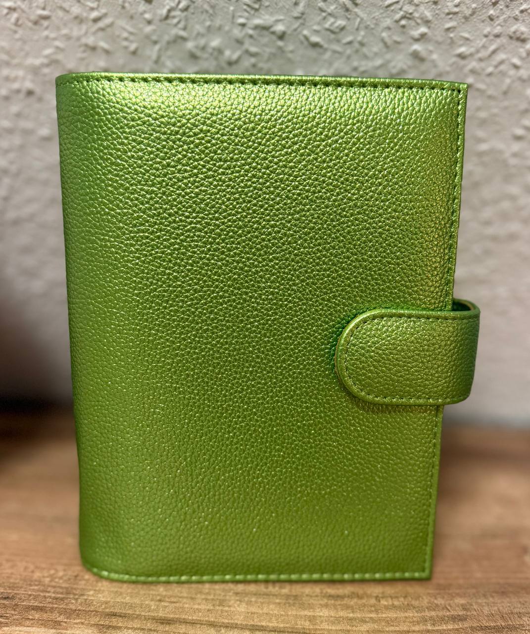 Deluxe B-Ware Binder A6 00855