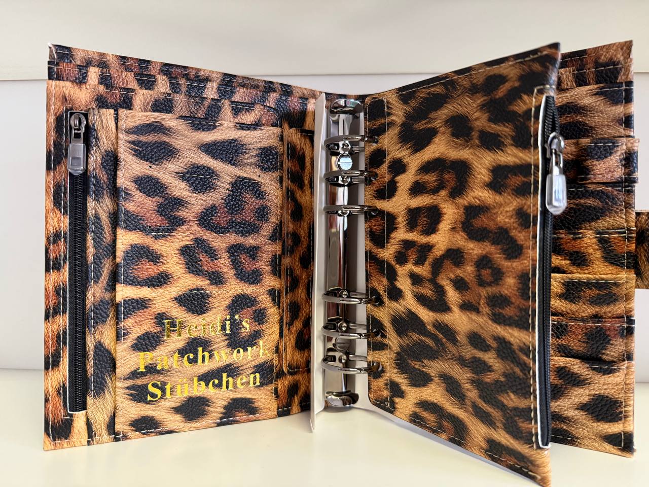 Leo Binder & Glitzer Deluxe Binder A6 Schwarz glänzende Hardware