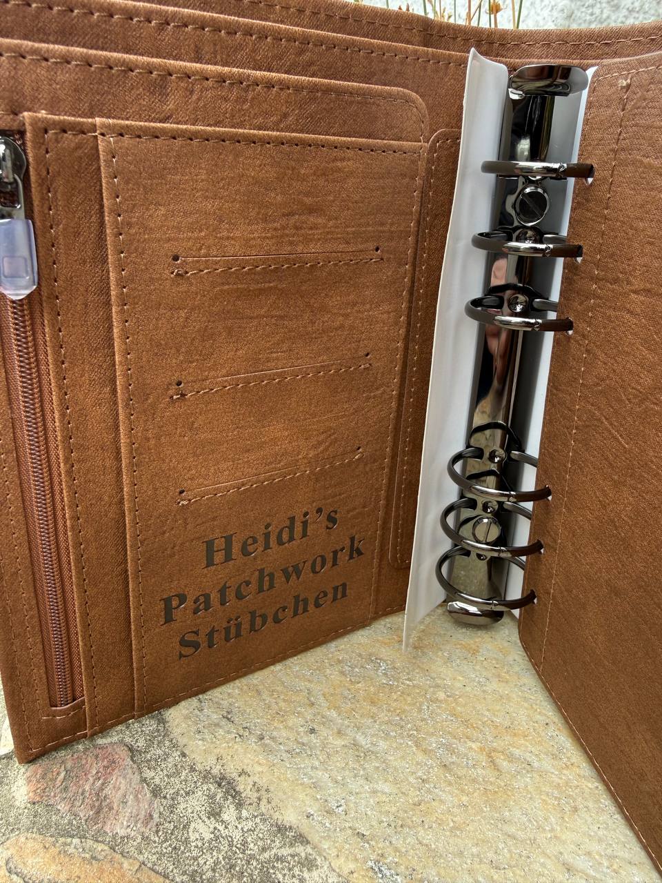 B Ware Binder Kunstleder Binder in Wildleder Optik & Glitzer Deluxe Binder A6 Schwarz Glänzende Hardware