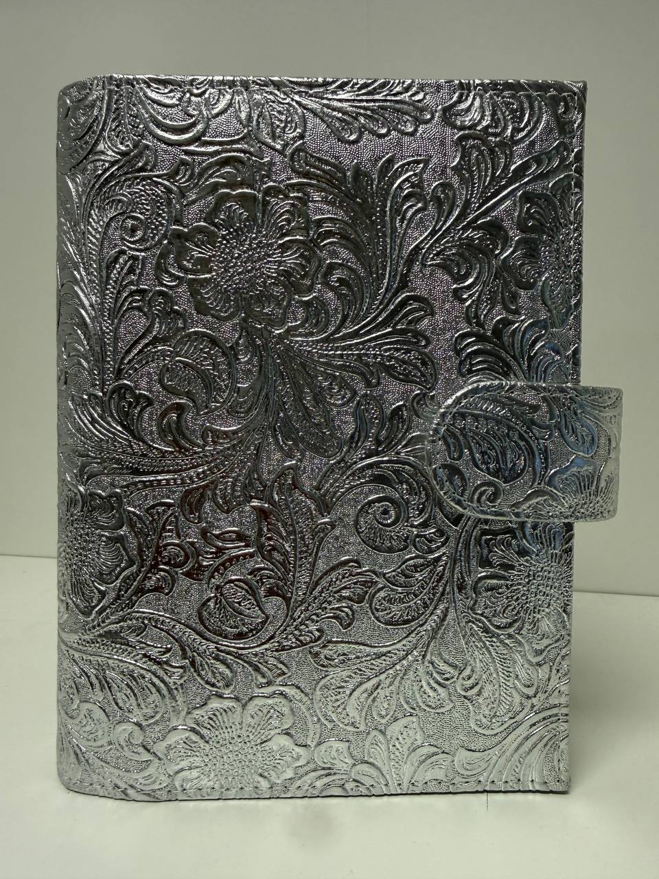 B Ware Special Blumen Deluxe Binder A6 Schwarz Glänzende Hardware (Kopie)