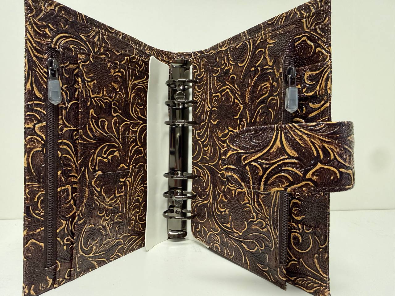 B Ware Special Blumen Deluxe Binder A6 Schwarz Glänzende Hardware (Kopie)